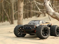 E5 Monstertruck Brushed 1:10 4 WD Schwarze Karo incl. Fernsteuerung ohne Akku ohne Ladegert 40-50 km/h schnell